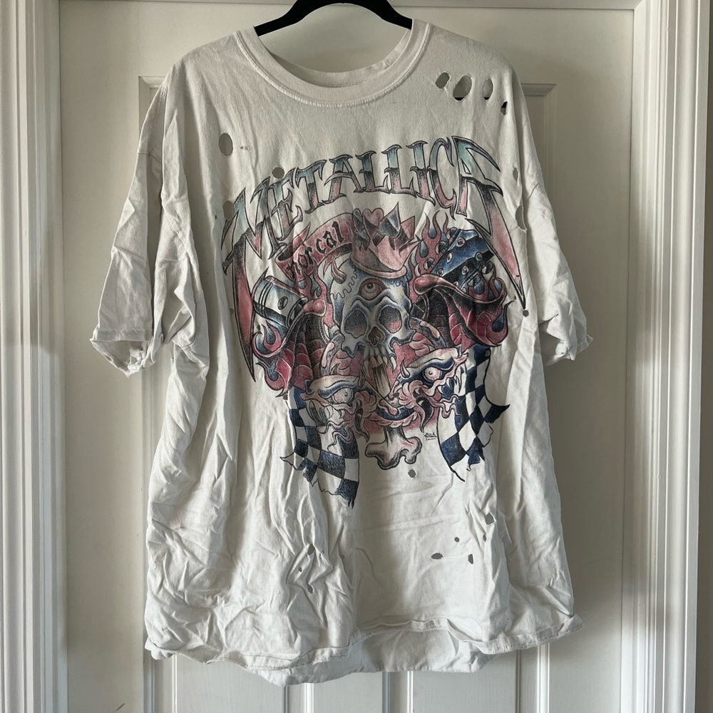 URBAN OVERSIZED TEE
